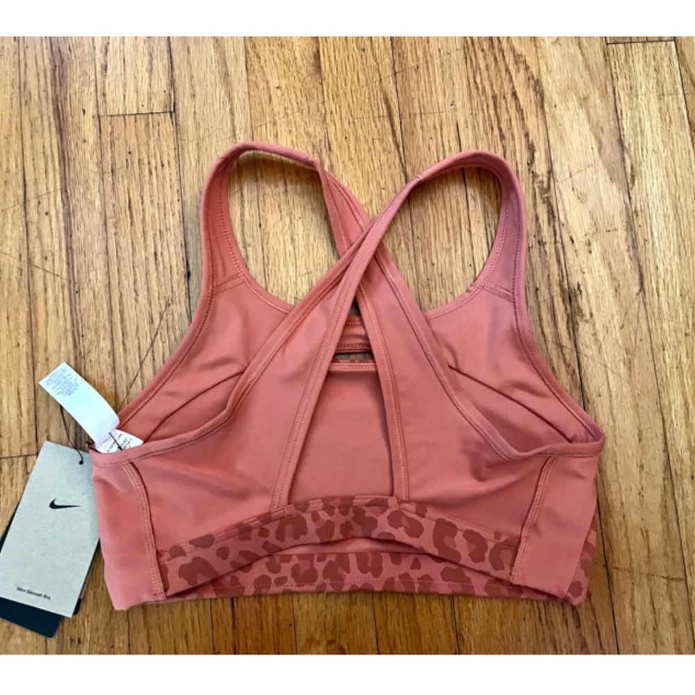 Nike Leopard Medium Support Sports Bra - Picture 4 of 5
